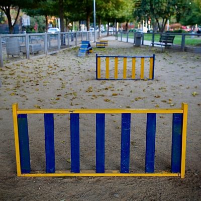 Primer Canil con juegos reciclados en La Reina